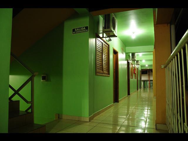 Residencial Los Rios Hotel Пуерто Игуасу Екстериор снимка
