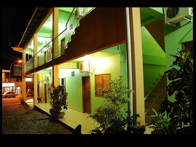 Residencial Los Rios Hotel Пуерто Игуасу Екстериор снимка